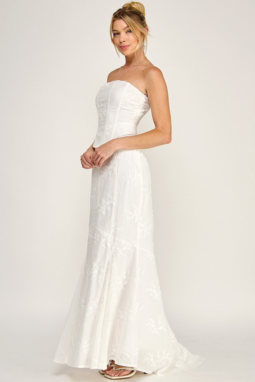 Fleur de Lace Dress